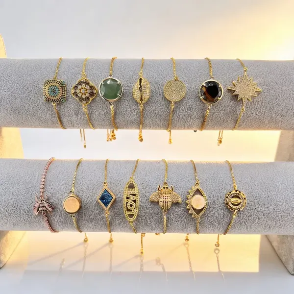 Paquete de 5 Pulseras de Cadena Modelos Aleatorios Mujer Accesorio Moda Bisuteria